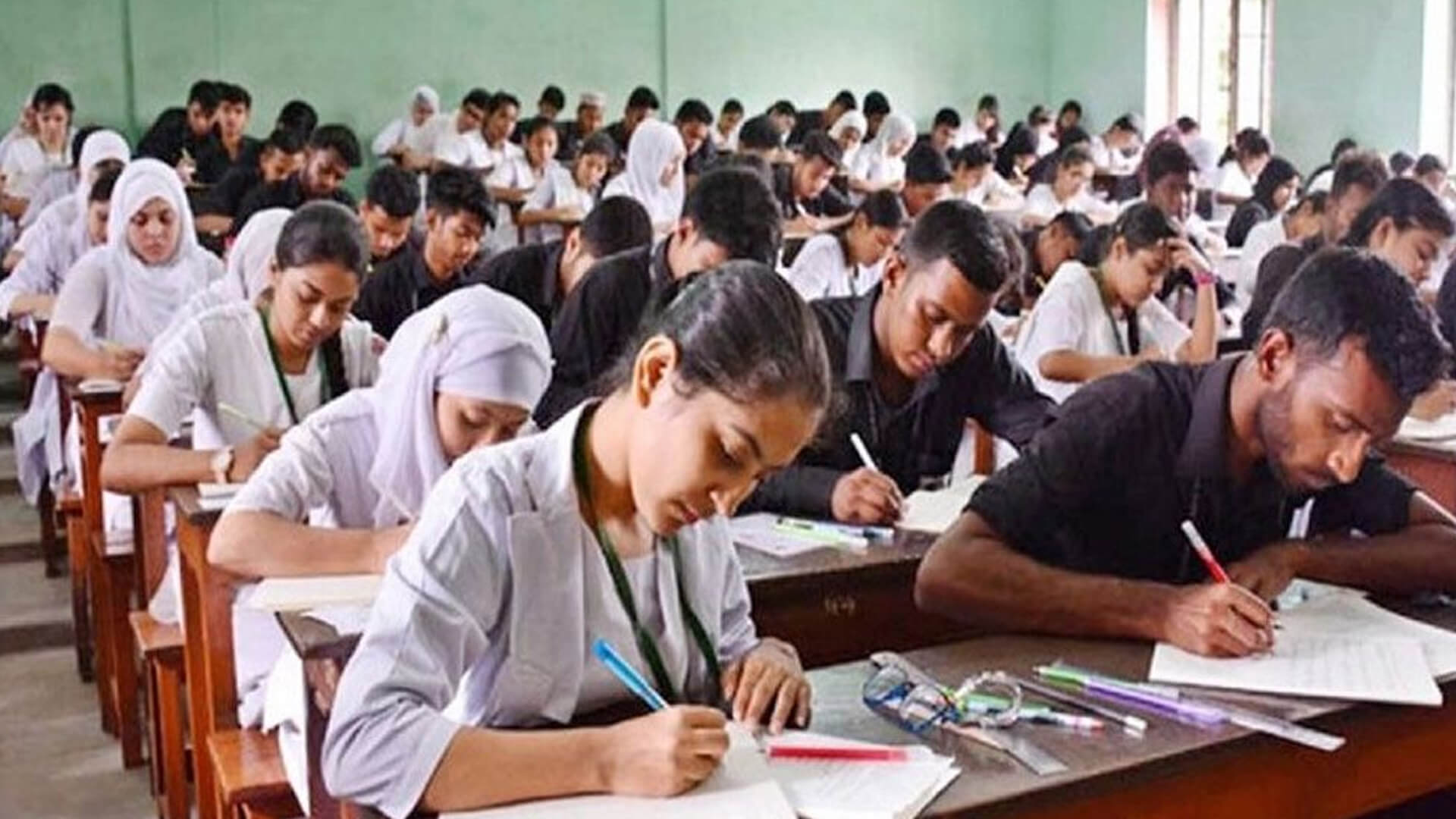 জানা গেলো এইচএসসি পরীক্ষার সম্ভাব্য তারিখ