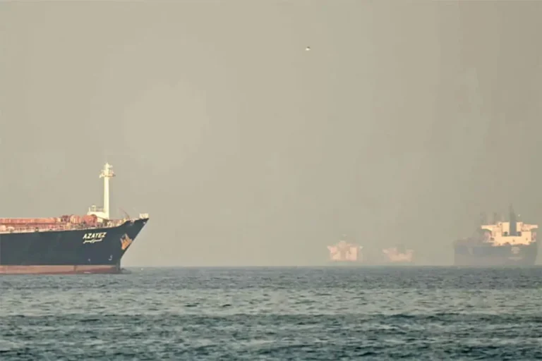 মার্কিন অবরোধের পর প্রথমবারের মতো ইরানি তেলবাহী ট্যাঙ্কার পারস্য উপসাগর ছাড়ল: কেপলার