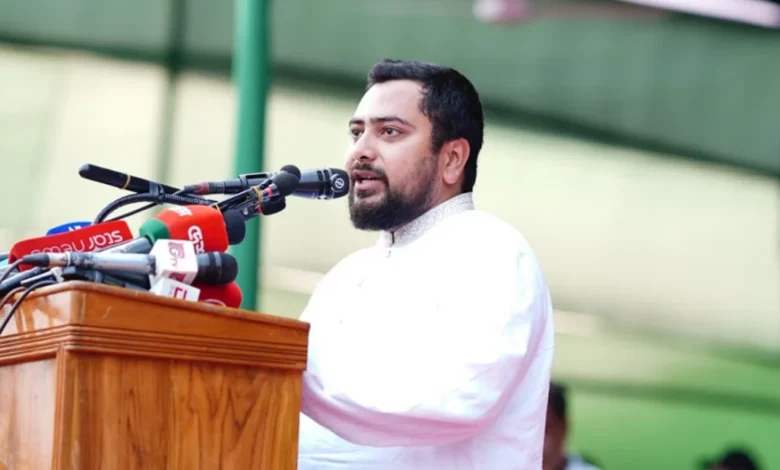 . ‘আমরা সংসদে, মামুনুল-পাটওয়ারীরা রাজপথে’—নাহিদ ইসলাম