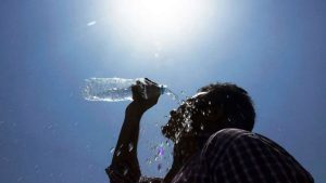 গরমে পুড়ছে রাজধানী, স্বস্তির বৃষ্টি কবে?