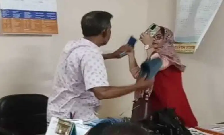 বিএনপি নেতার সঙ্গে সংঘর্ষে জড়িত শিক্ষিকা বরখাস্ত