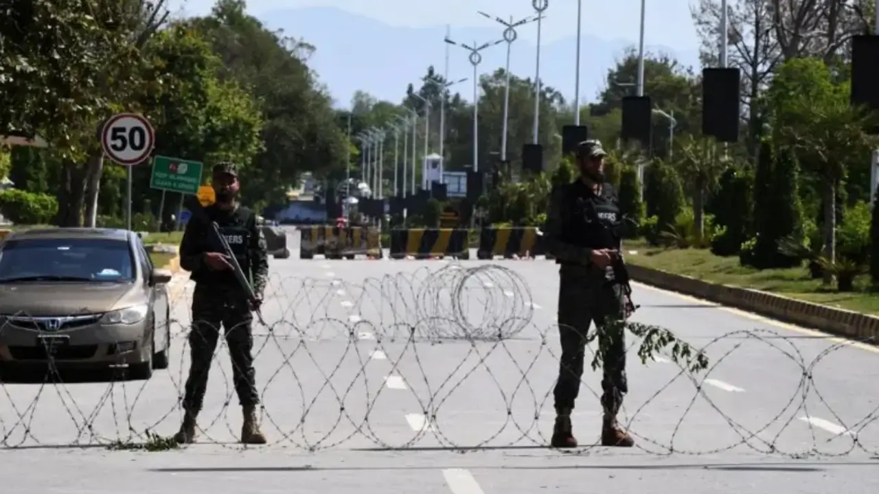 যুক্তরাষ্ট্র-ইরান আলোচনা নিয়ে অনিশ্চয়তা, প্রস্তুত পাকিস্তান