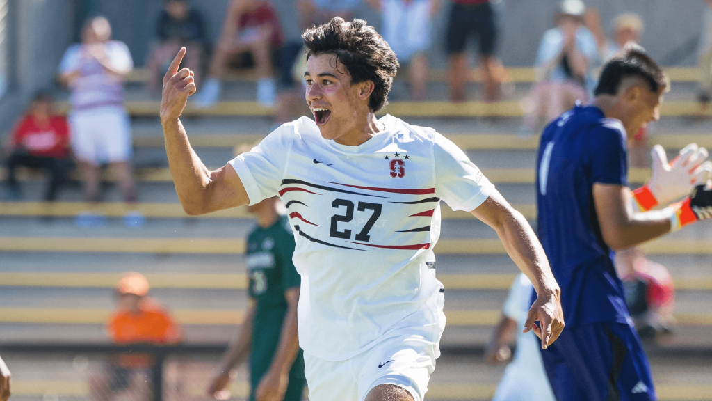 বাংলাদেশ ফুটবলে নতুন আশার আলো: জাতীয় দলের পথে যুক্তরাষ্ট্রের ‘গোল মেশিন’ ট্রেভর ইসলাম