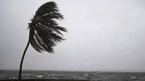 ধেয়ে আসছে ৬০ কিমি বেগে ঝড়