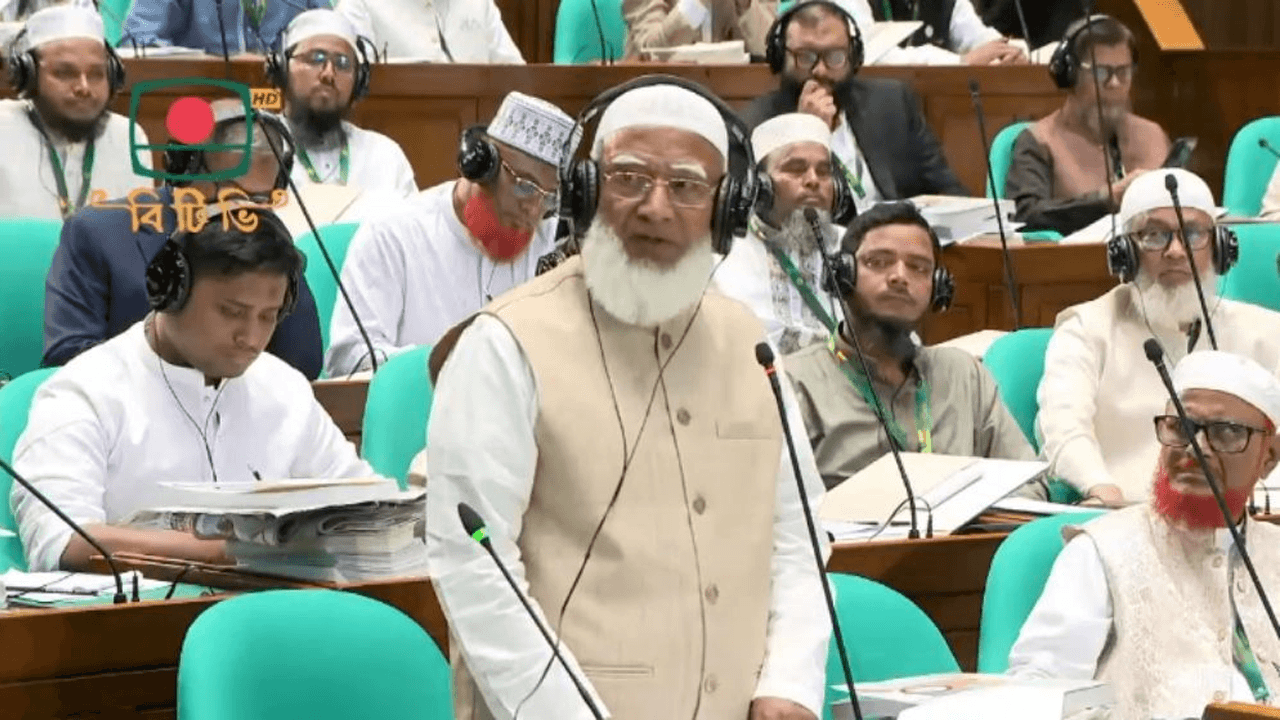 সরকার দলীয় এমপির ‘হুমকিমূলক ভাষার’ প্রতিবাদ করলেন বিরোধী দলীয় নেতা শফিকুর রহমান