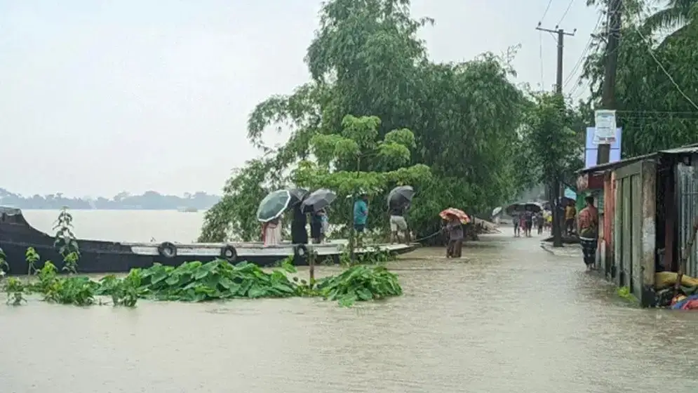 সাত নদীর পানি বিপৎসীমার ওপরে, বাড়ছে বন্যার আশঙ্কা
