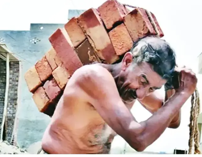 শ্রমিকের আত্মত্যাগ স্মরণে আজ আন্তর্জাতিক মে দিবস