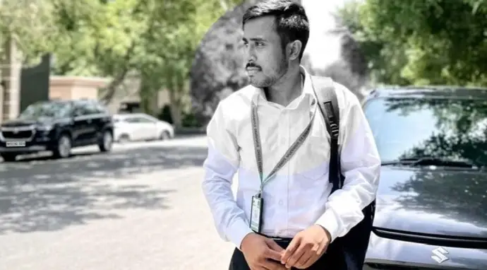 দিল্লিতে বাংলাদেশি শিক্ষার্থীর মৃত্যু, আত্মহত্যার আগে হৃদয়বিদারক স্ট্যাটাস