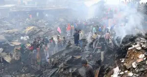 কালশীতে বস্তিতে অগ্নিকাণ্ড নিয়ন্ত্রেণে