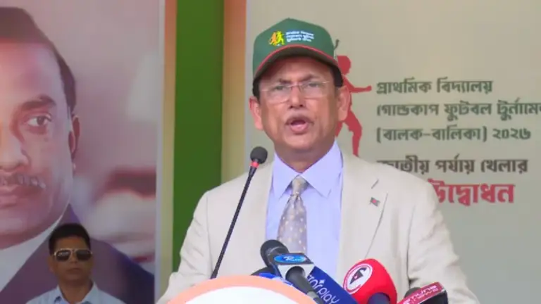 ঝরে পড়া কমাতে নতুন উদ্যোগ, সারাদেশে স্কুল ড্রেস ও মিড ডে মিল চালু হচ্ছে