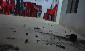 সাতক্ষীরায় বিএনপি কার্যালয়ে ককটেল ও হাতবোমা বিস্ফোরণ