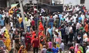 ভারতে মুখে দাড়ি থাকায় মুসলিম ফেরিওয়ালাকে কুড়াল দিয়ে কুপিয়ে হত্যা
