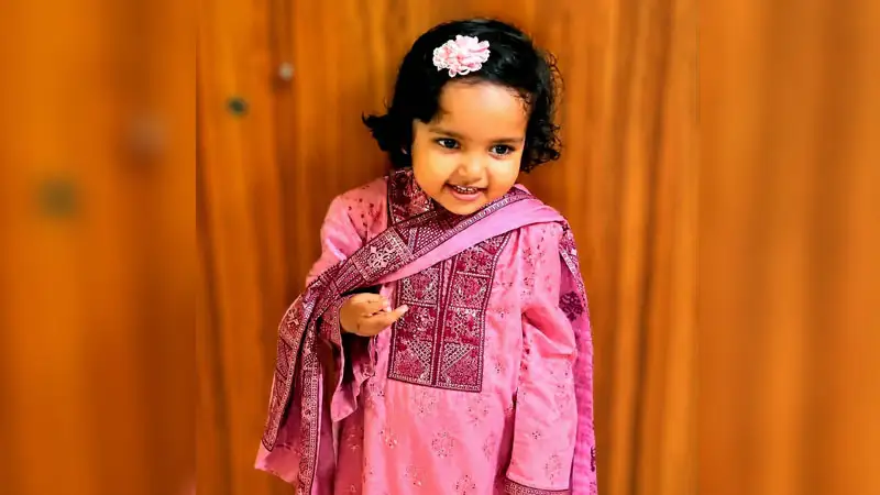 গলায় বাদাম আটকে ৩ বছরের শিশুর ক/রুণ মৃ/ত্যু