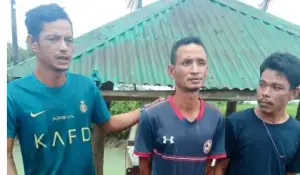 টেকনাফে বিজিবির হাতে আটক মিয়ানমারের সেনাসদস্য ও দুই পুলিশ!