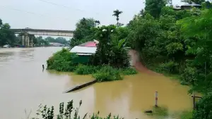 রাঙামাটিতে এখনো পানিব’ন্দী ২০ হাজার মানুষ, ৬ দিনে ১০৪টি পাহাড়ধ’স