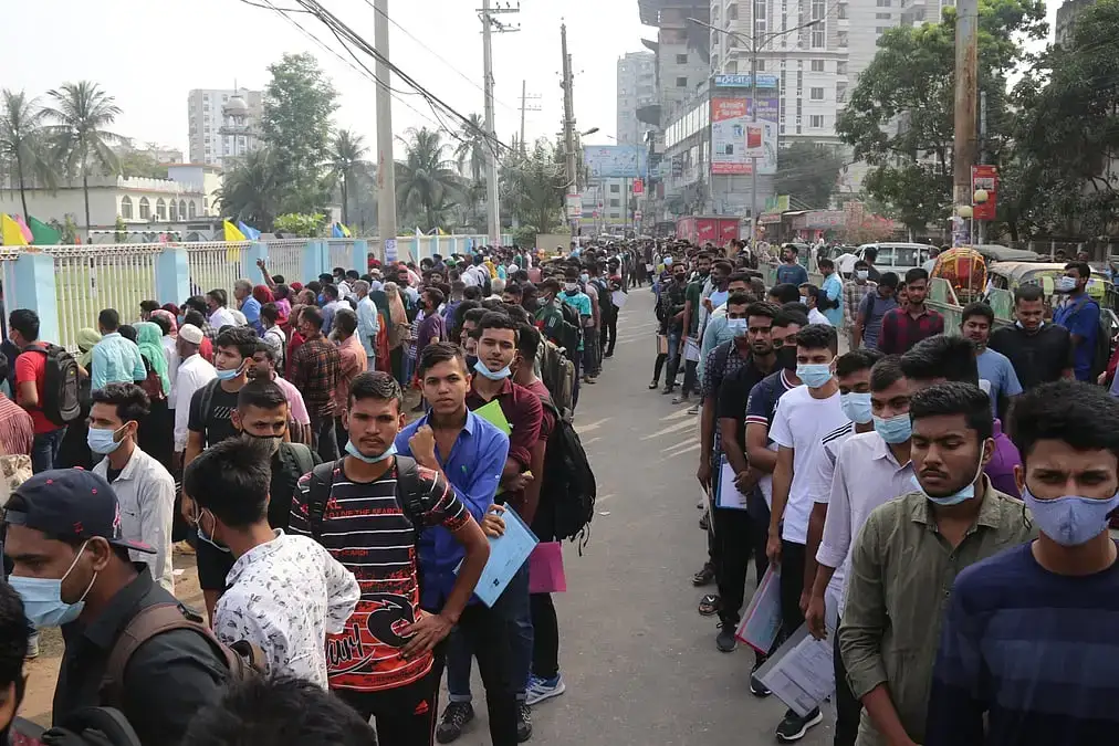 পুলিশে ১০ হাজার নতুন কনস্টেবল নিয়োগ