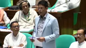 বৈরী আবহাওয়ায় পরীক্ষা দিতে না পারাদের পুনঃপরীক্ষার সুযোগ, ভুল প্রশ্নে পূর্ণ নম্বর: শিক্ষামন্ত্রী