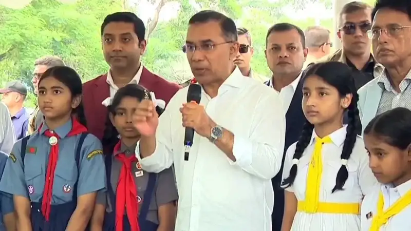 শিক্ষার্থীদের প্রতি বছরে অন্তত একটি করে গাছ লাগানোর আহ্বান প্রধানমন্ত্রীর
