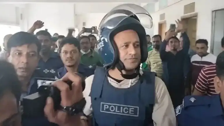 দুই মাম/লায় হাইকোর্টের জামিন ব্যারিস্টার সুমনের