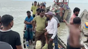 চারা রোপণে যাওয়ার পথে বলেশ্বর নদীতে ট্রলারডু/বি, নি খোঁজ শ্রমিক ১