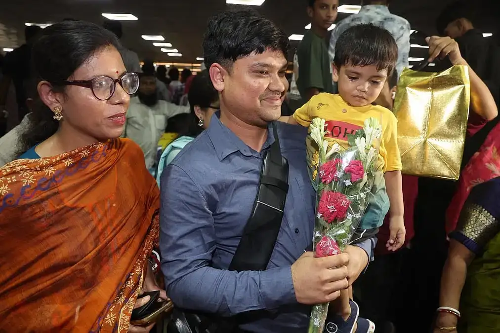 হরমুজ প্রণালিতে ১১৫ দিন অবরুদ্ধ থাকার ভয়াবহ অভিজ্ঞতা শোনালেন বাংলাদেশি নাবিকেরা