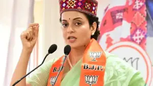 শিক্ষার্থীদের আন্দোলন নিয়ে বিতর্কিত মন্তব্য কঙ্গনার, বিক্ষোভকারীদের বললেন ‘নর্দমার প্রজন্ম’