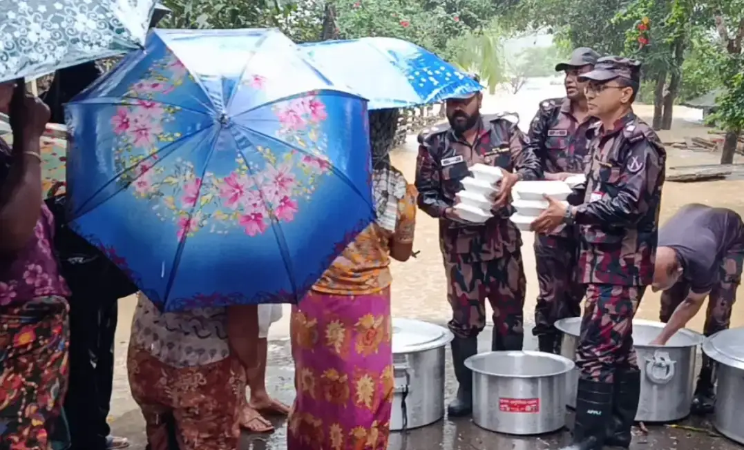 বন্যাদুর্গত ১১ জেলায় বিজিবি মোতায়েন, উদ্ধার-ত্রাণে জোরদার কার্যক্রম!
