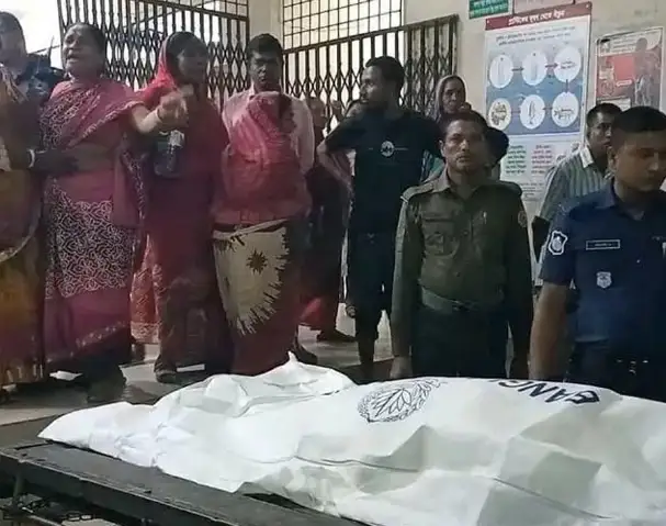 হাসপাতালে স্ত্রীর লাশ ফেলে পালালেন স্বামী