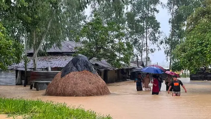 বাঁশখালীতে পাহাড়ি ঢলের স্রোতে ভেসে প্রা/ণ গেল দুই শিশুর
