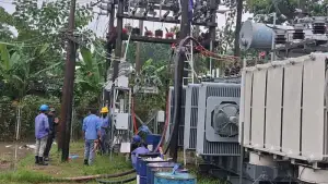 পল্লী বিদ্যুতের উপকেন্দ্রে অগ্নিকা’ণ্ড, অন্ধকারে বরগুনার ১০ ইউনিয়ন