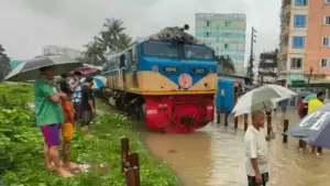 বন্যায় চট্টগ্রাম–কক্সবাজার রুটে পাঁচ দিন ট্রেন বন্ধ, রেলের ক্ষ/তি প্রায় ১ কোটি টাকা