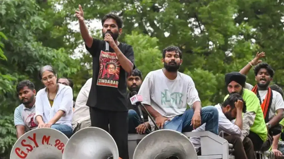 শিক্ষা থেকে বেকারত্ব—যুব আন্দোলনে বাড়ছে চাপ, বিপাকে মোদি সরকার?