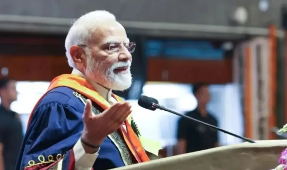 “মানুষের জীবনের কোন সিলেবাস নাই”- প্রশ্নপত্র ফাঁস বিরোধি আন্দোলনকারীদের উদ্দেশ্যে মোদি