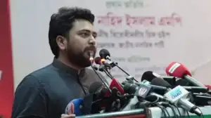 ‘শেখ হাসিনা দেশে এলে বিমানবন্দর থেকে সরাসরি ফাঁসির কাষ্ঠে নিয়ে আসা হবে’—এনসিপির আলোচনা সভায় নাহিদ