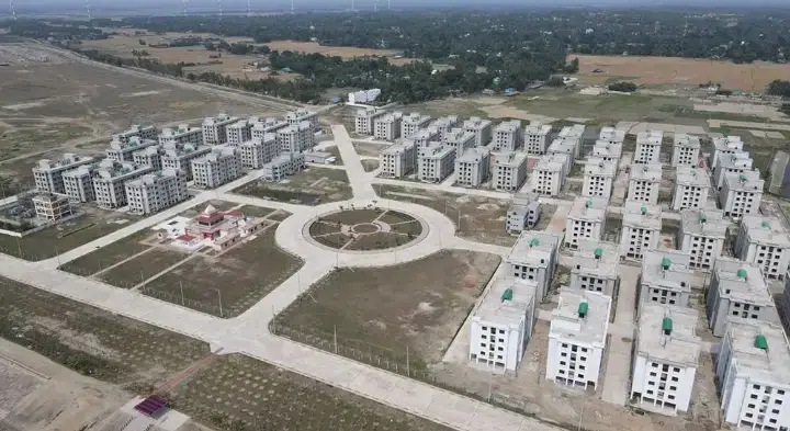 বস্তি থেকে বহুতল ফ্ল্যাটে ৭৩০ পরিবার