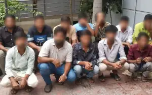 উত্তরা আঞ্চলিক পাসপোর্ট অফিসের সামনে অভিযান, দালালচক্রের ১৩ সদস্য কারাগারে!