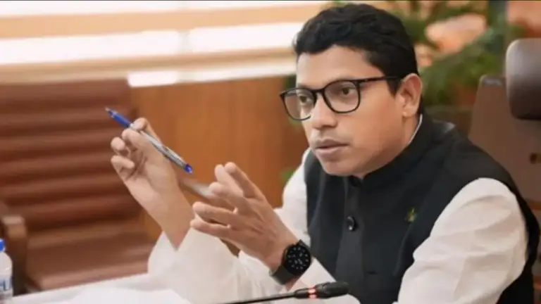 ‘সরকার ইন্টারনেট বন্ধ করেনি, ইন্টারনেট বন্ধ হয়ে গেছে’