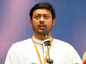 চাঁ’দা না দিলে নিজের সম্পত্তিও নিরাপদ ন’য়: নাসীরুদ্দীন পাটওয়ারী