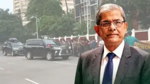 শপথ নিতে বঙ্গভবনে পৌঁছেছেন নবনির্বাচিত রাষ্ট্রপতি মির্জা ফখরুল