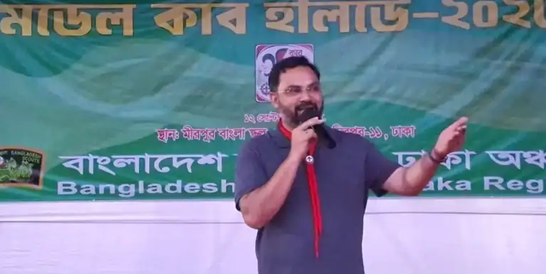 ‘আমরা আমাদের সন্তানদের ডিভাইসের হাত থেকে দূরে রাখতে চাই’: আমিনুল হক