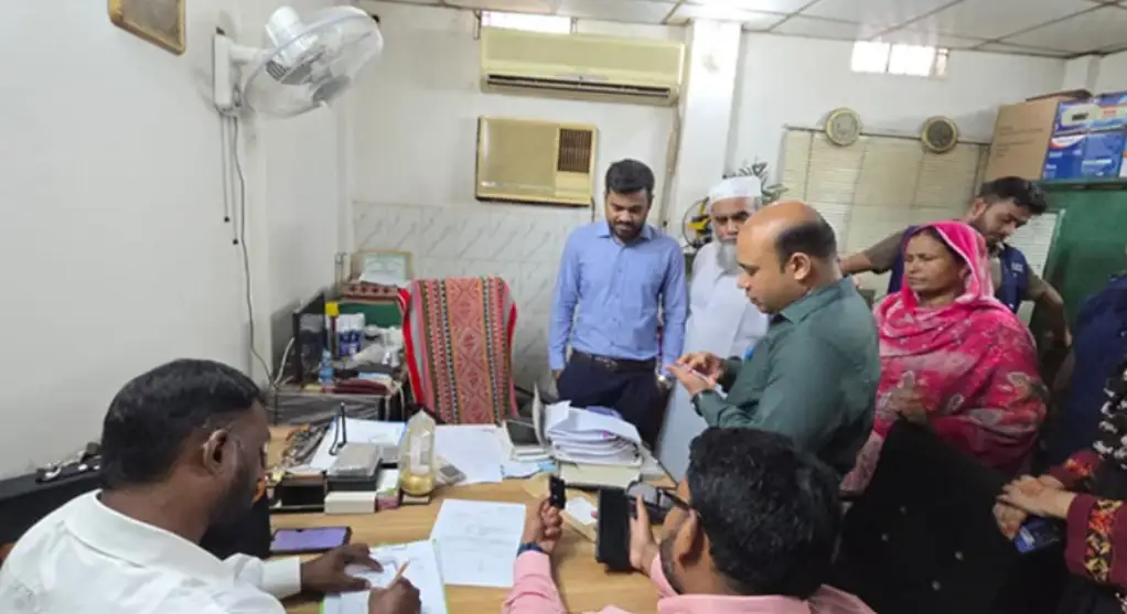 চিকিৎসাসেবায় অনিয়ম: দেবিদ্বারে ১১ প্রতিষ্ঠানকে সাড়ে ৫ লাখের বেশি জরিমানা
