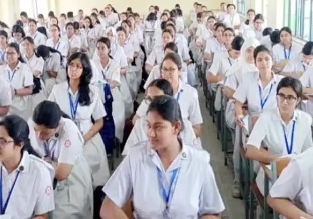 হলি ক্রসের ভর্তি পরীক্ষার ফল প্রকাশ, বিবাহিতদের ভর্তিতে নিষেধাজ্ঞা