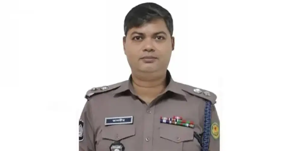 গুলশানে আওয়ামী লীগের মিছিল: ওসির পর সরানো হলো ডিসিকেও