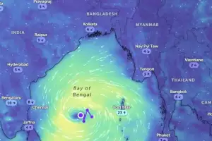 বঙ্গোপসাগরে নিম্নচাপ, মাছ ধরার নৌকা-ট্রলারকে সতর্কতার পরামর্শ