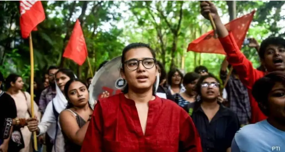 মোদি সরকারের বিরুদ্ধে বিক্ষোভে আলোচনায় নেহা বোরা, তরুণ আন্দোলনকারীদের নতুন মুখ