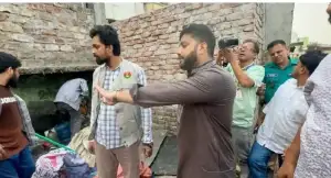 ঢাকা-৬ আসনকে মাদকমুক্ত করার ঘোষণা ইশরাকের, অভিযানে পিস্তল হাতে প্রতিমন্ত্রী