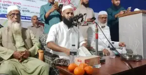 নিলামে চার কমলার দাম উঠল ৫০ হাজার টাকা, কিনে নিলেন যুক্তরাষ্ট্রপ্রবাসী
