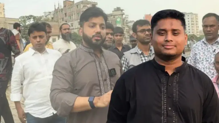 ইশরাকের পদত্যাগের খবর ঘিরে বিএনপি অ্যাক্টিভিস্টদের নিয়ে ফেইসবুকে হাসনাতের রসিকতা