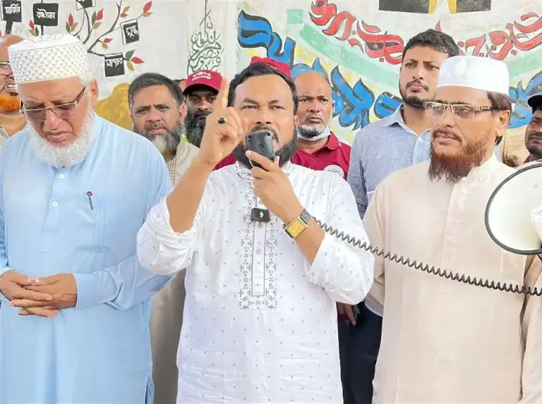 গণভোটে ‘হ্যাঁ’ ভোটের রায় কার্যকর না হলে সরকারের বৈধতা প্রশ্নবিদ্ধ হবে: রেজাউল করিম