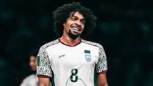 গাজার শিশুদের সহায়তায় নিলামে উঠছে হামজা চৌধুরীর স্বাক্ষরিত জার্সি
